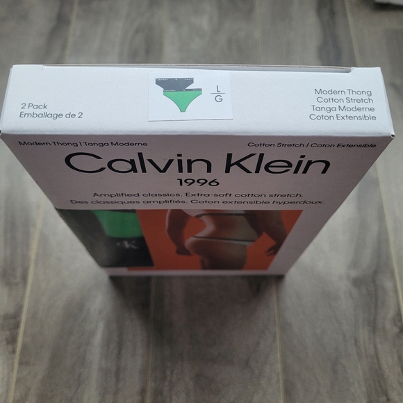 Calvin Klein cotton thongs 2-pack - Picture 4 of 6